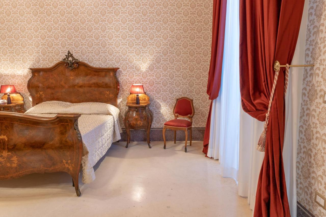Il Cavaliere Al Borgo Antico Hotel โกแปร์ติโน ภายนอก รูปภาพ