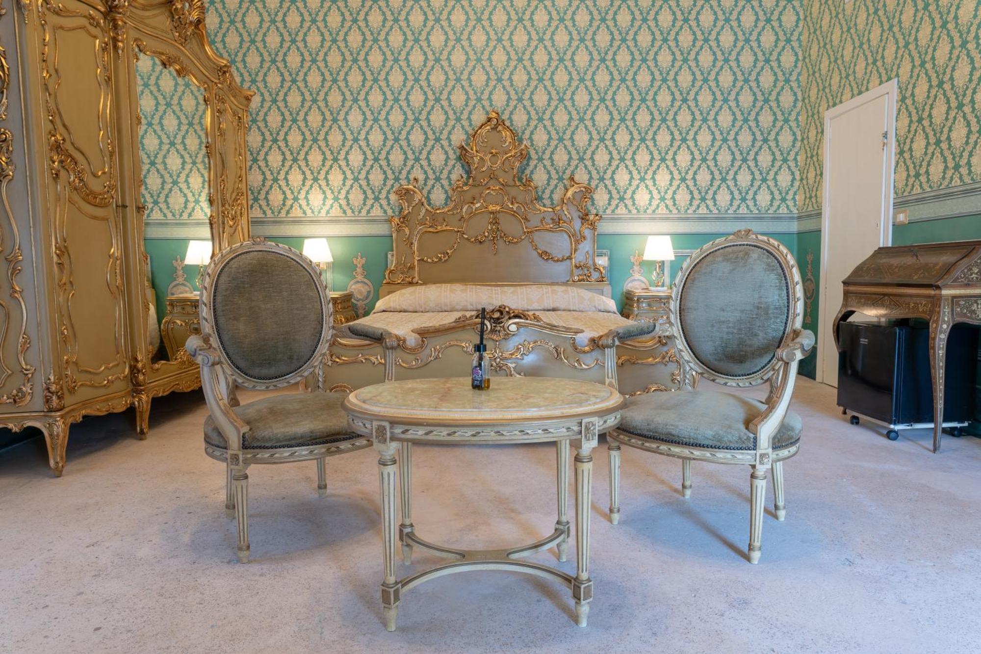 Il Cavaliere Al Borgo Antico Hotel โกแปร์ติโน ภายนอก รูปภาพ